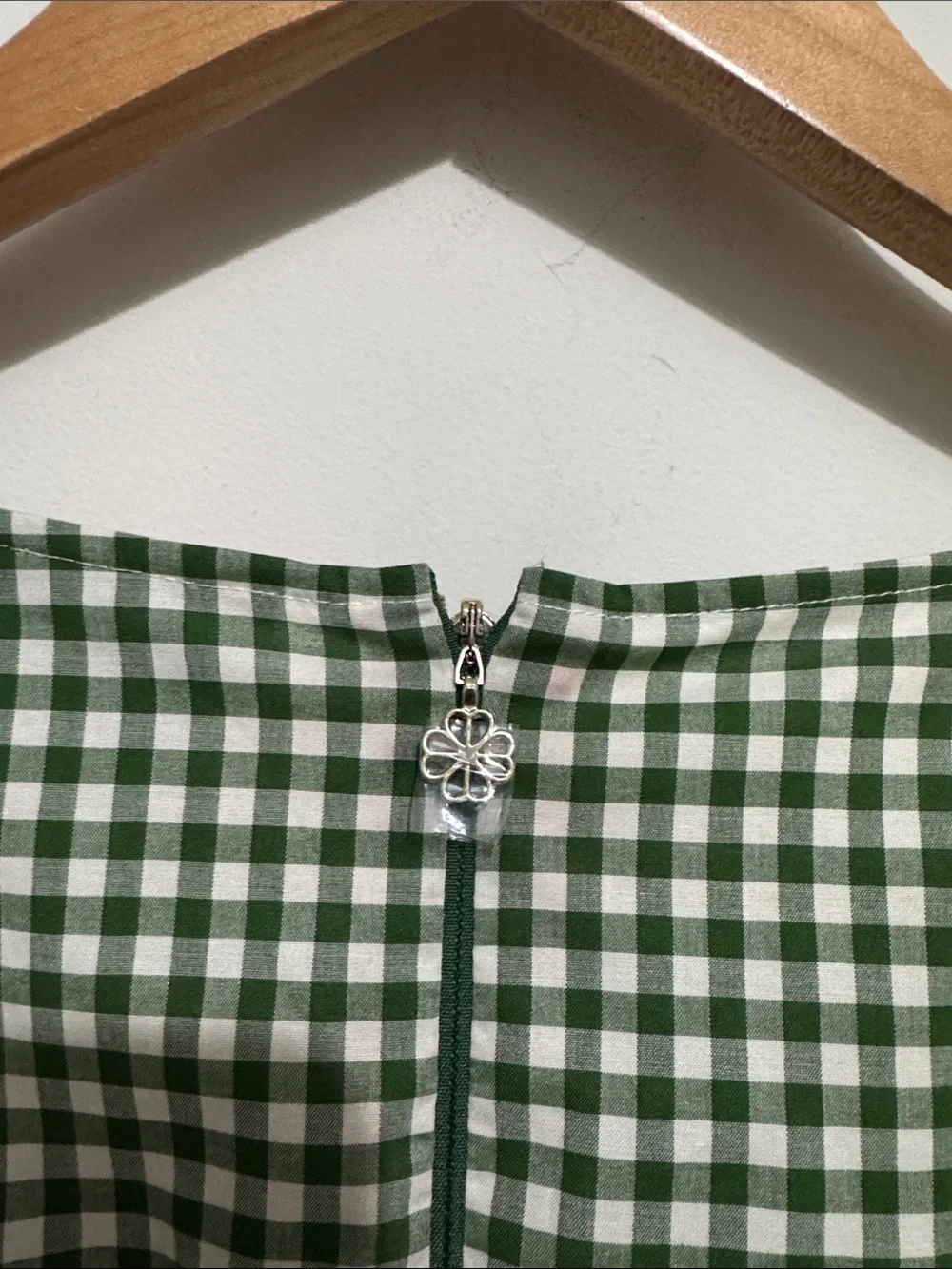 NWT V-neck Green Gingham Dress 💚